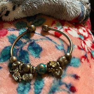 Two Pandora bracelets   4. Spacers   10 beads